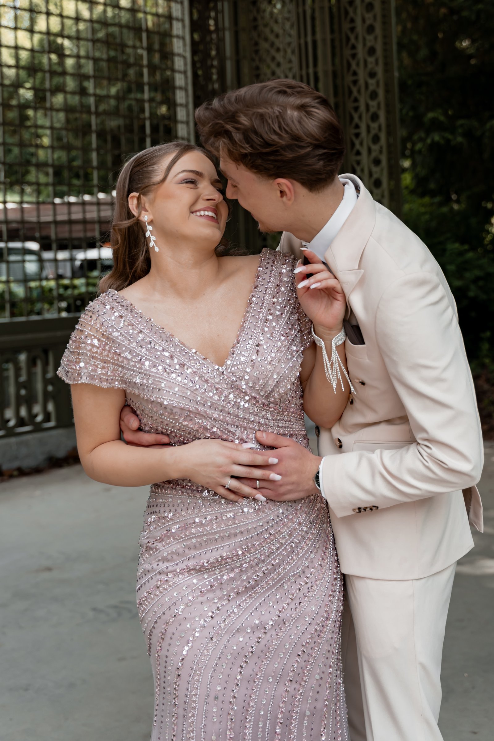 shooting-couple-54172096